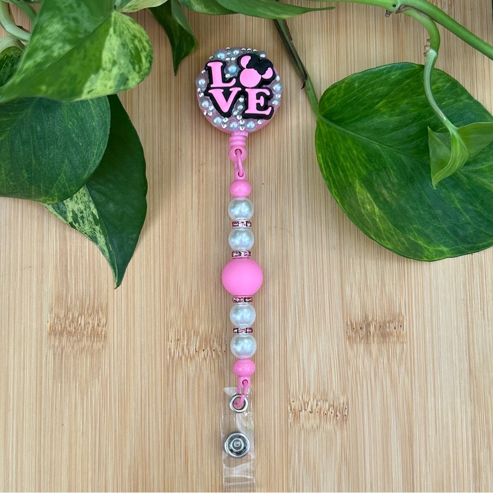 ✨ Disney-Inspired Bling & Silicone‎ Beaded Retractable ID Badge Holder 🏰